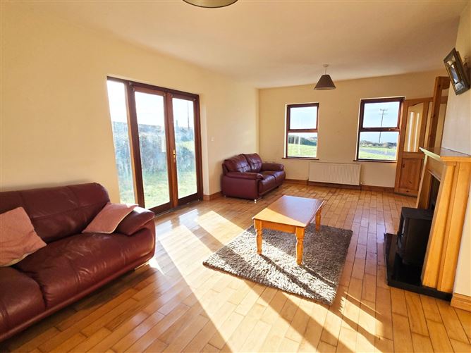 Doonagore, Doolin, Co. Clare