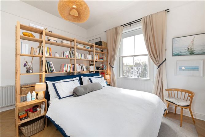 Top Floor Apartment, 1 Eaton Square, Monkstown, Co. Dublin