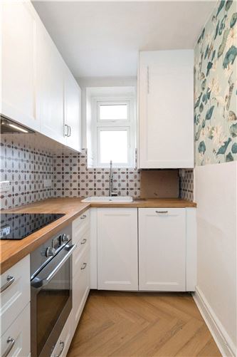 Top Floor Apartment, 1 Eaton Square, Monkstown, Co. Dublin