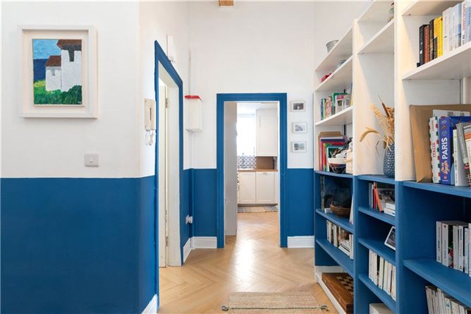 Top Floor Apartment, 1 Eaton Square, Monkstown, Co. Dublin