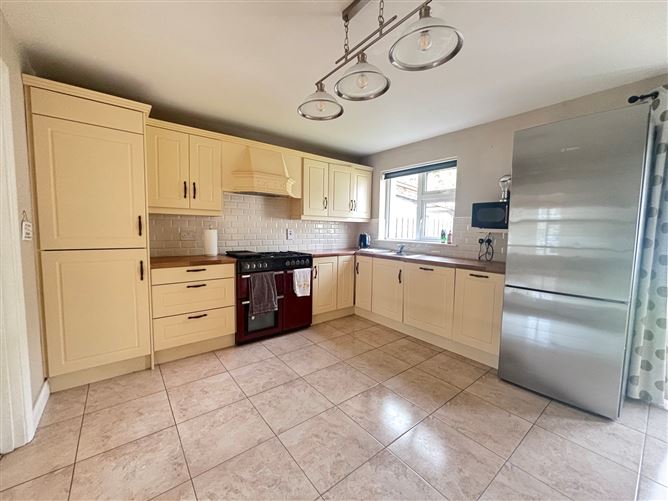 2 Woodpark Avenue, The Quay, Westport, Co. Mayo