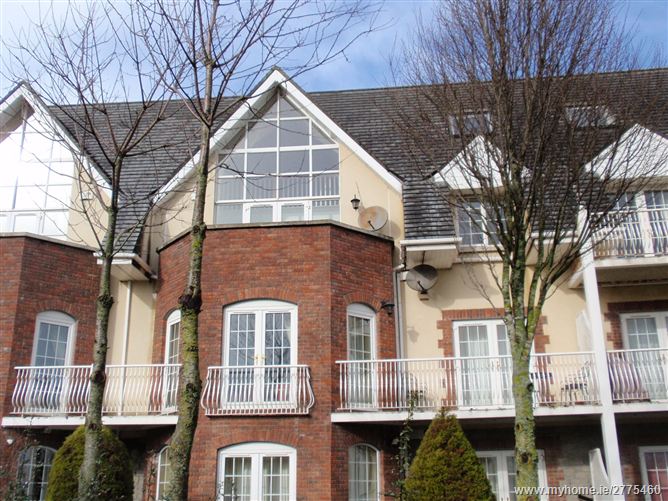 17 The Slade, Tassagard Green, Saggart,   Dublin County