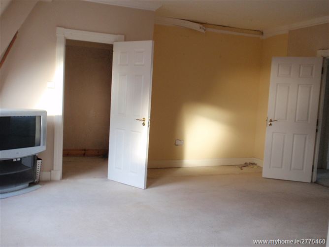 17 The Slade, Tassagard Green, Saggart,   Dublin County