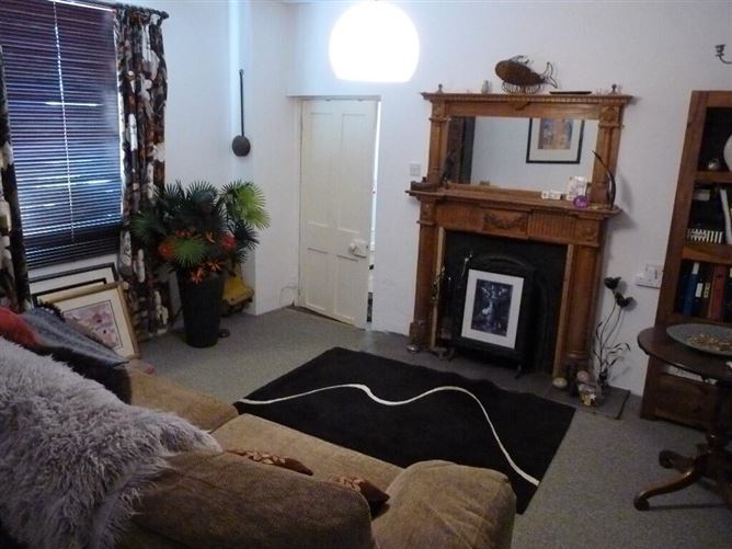 Cawley House, Croghan Village, Croghan, Roscommon, Roscommon