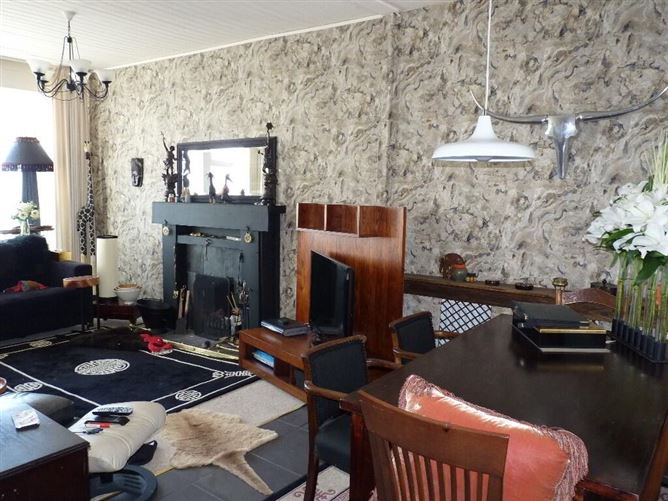 Cawley House, Croghan Village, Croghan, Roscommon, Roscommon