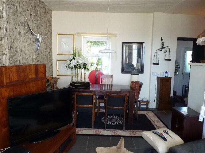Cawley House, Croghan Village, Croghan, Roscommon, Roscommon