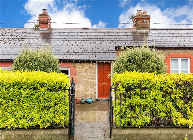 10 Connaught Parade, Phibsboro, Dublin 7