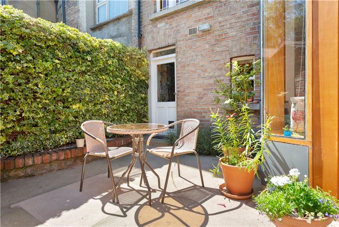 3 Ashbrook Terrace, Sallymount Avenue, Ranelagh, Dublin 6