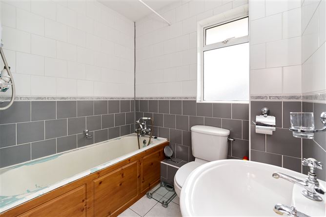 33 Ashleigh Lawn, Malahide, County Dublin