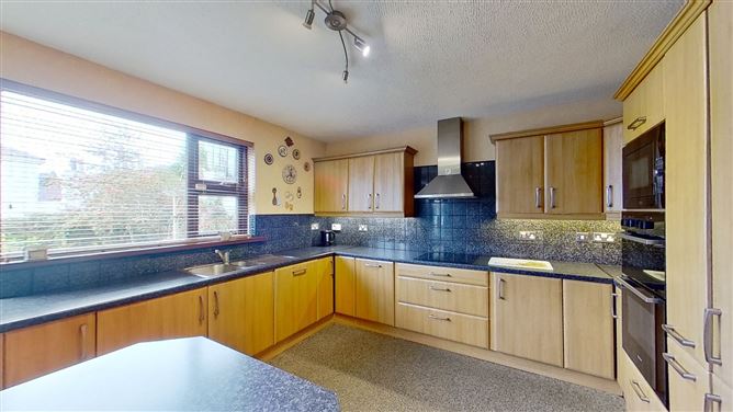 19 Vale View Lawn, Cabinteely, Dublin 18