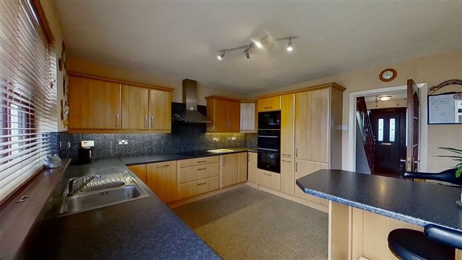 19 Vale View Lawn, Cabinteely, Dublin 18