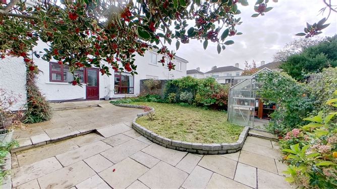 19 Vale View Lawn, Cabinteely, Dublin 18