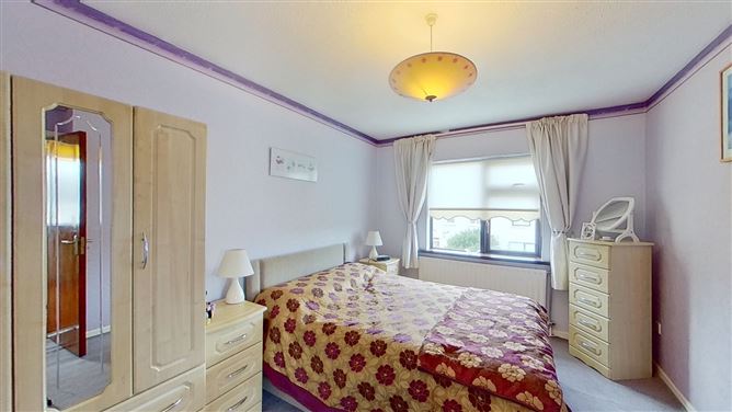 19 Vale View Lawn, Cabinteely, Dublin 18