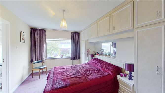 19 Vale View Lawn, Cabinteely, Dublin 18