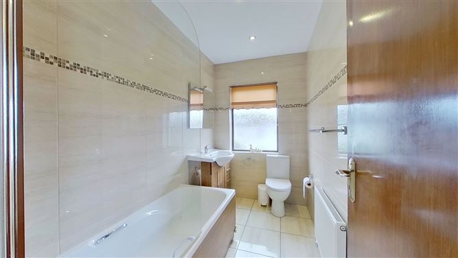 19 Vale View Lawn, Cabinteely, Dublin 18