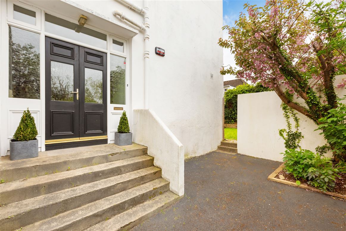 Apt. 3, Gledwood Mews, 83 Bird Avenue, Clonskeagh, Dublin 14 (1 bed + study)