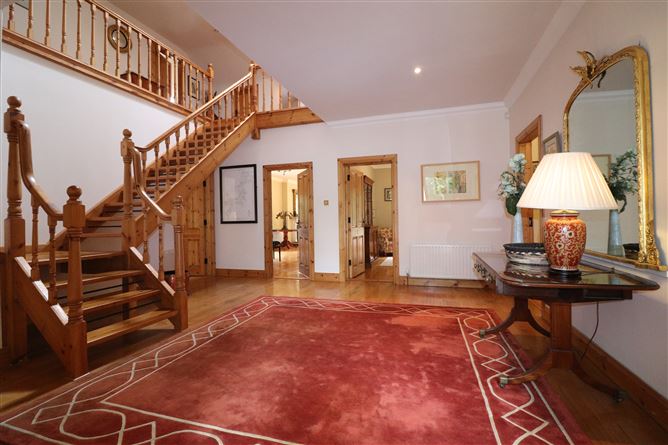 https://photos-a.propertyimages.ie/media/0/6/4/4941460/75e5abff-6501-4b59-8fcd-e3c1d1509f9a_l.jpg