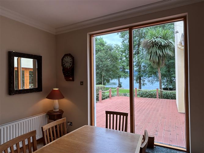 https://photos-a.propertyimages.ie/media/0/6/4/4941460/75e5abff-6501-4b59-8fcd-e3c1d1509f9a_l.jpg