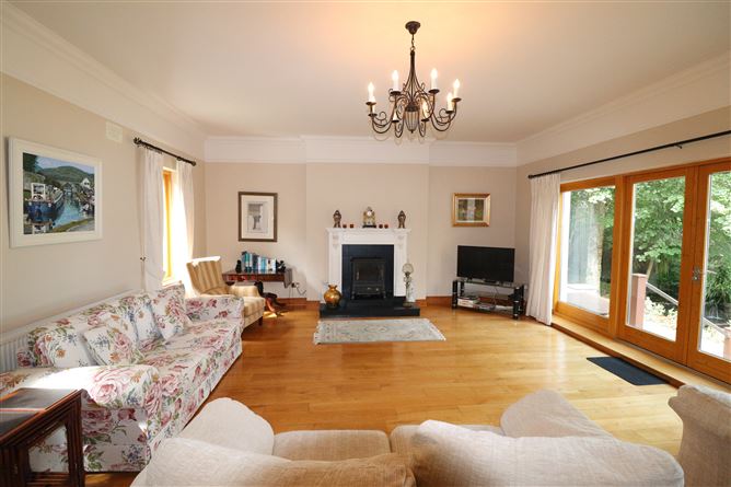https://photos-a.propertyimages.ie/media/0/6/4/4941460/75e5abff-6501-4b59-8fcd-e3c1d1509f9a_l.jpg