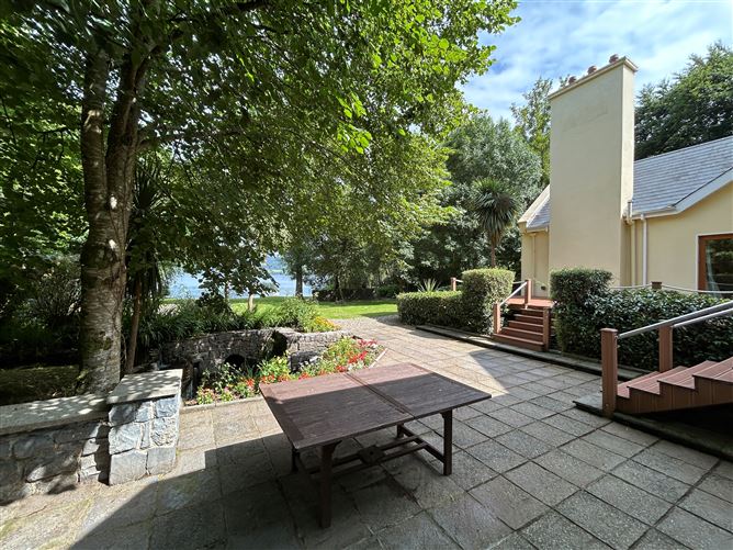 https://photos-a.propertyimages.ie/media/0/6/4/4941460/75e5abff-6501-4b59-8fcd-e3c1d1509f9a_l.jpg