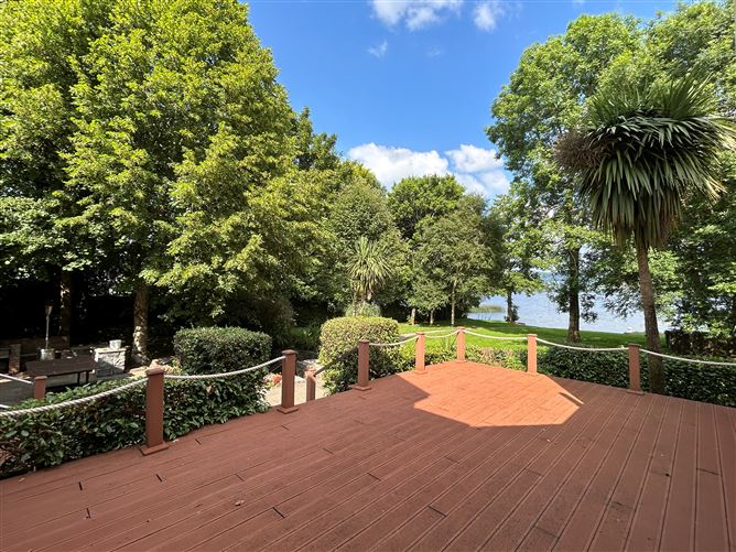 https://photos-a.propertyimages.ie/media/0/6/4/4941460/75e5abff-6501-4b59-8fcd-e3c1d1509f9a_l.jpg