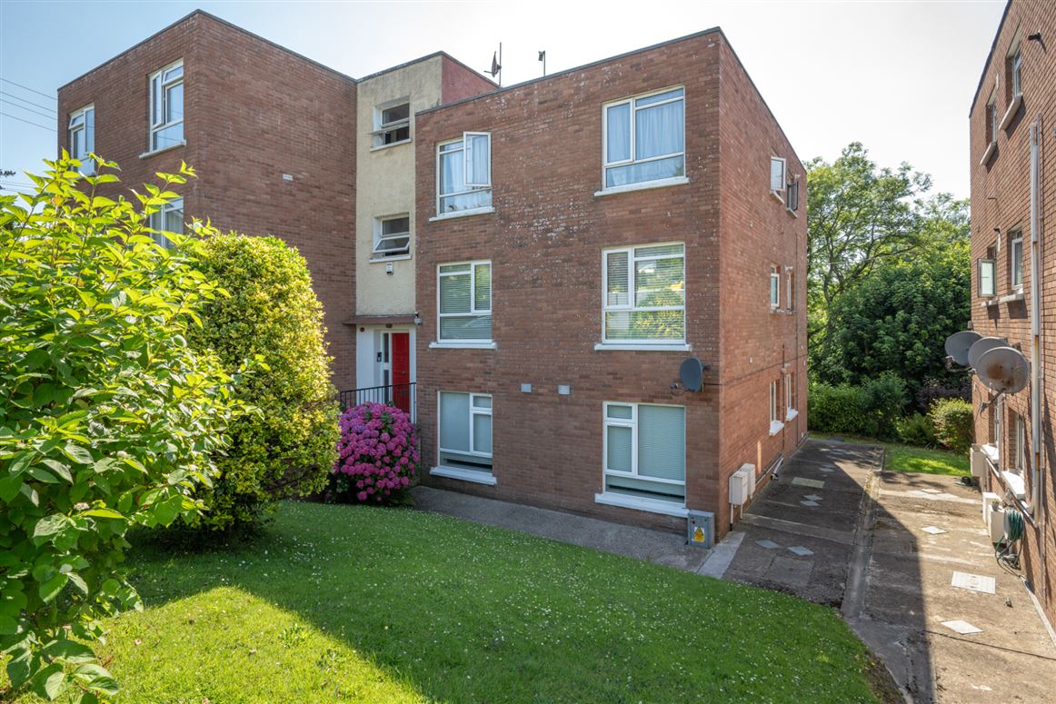 1 Millbrook, Carrigaline Road, Douglas, Cork