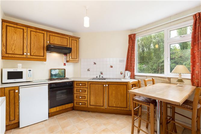 9 Eaton Brae, Orwell Road, Rathgar, Dublin 14