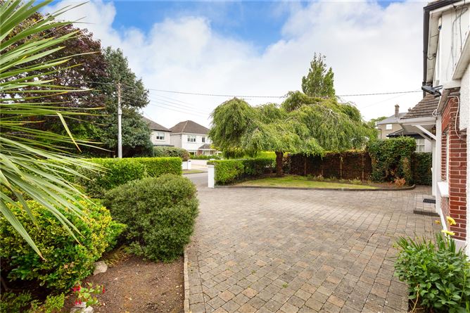 9 Eaton Brae, Orwell Road, Rathgar, Dublin 14