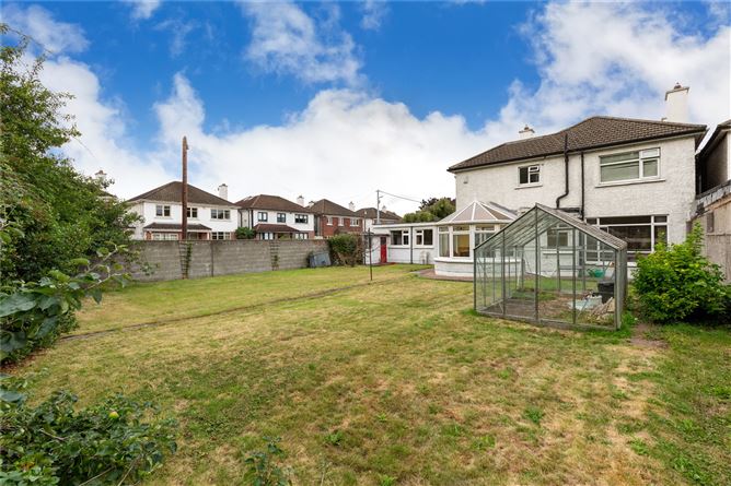 9 Eaton Brae, Orwell Road, Rathgar, Dublin 14
