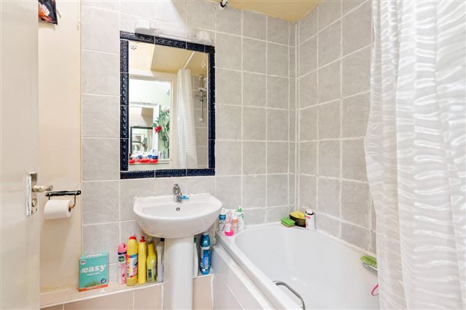 3 Phoenix View, James' Street, Dublin 8