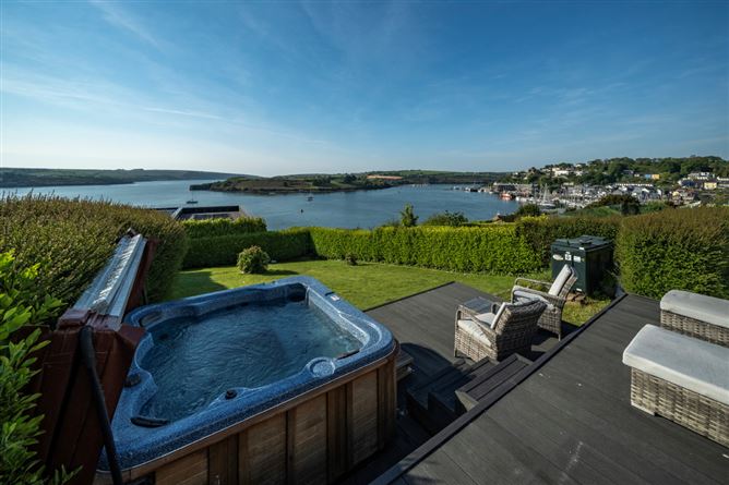 3 Father McSweeney Terrace, Ardbrack, Kinsale, Cork