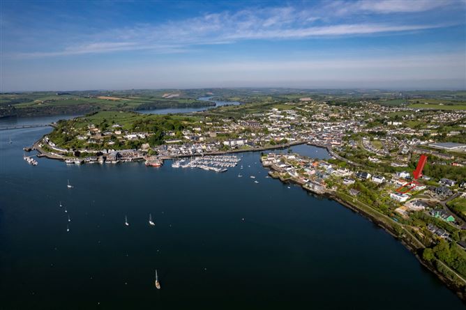 3 Father McSweeney Terrace, Ardbrack, Kinsale, Cork