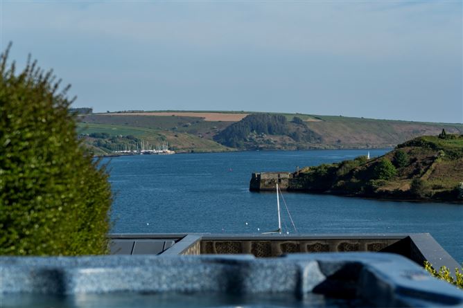 3 Father McSweeney Terrace, Ardbrack, Kinsale, Cork