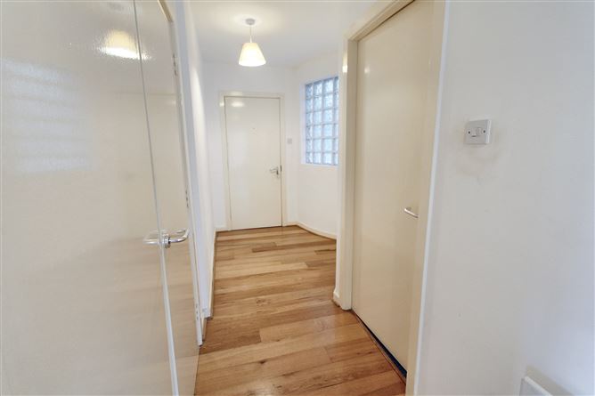 6 Marina View, Clarence Street, Dun Laoghaire, County Dublin