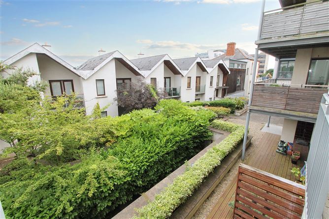 6 Marina View, Clarence Street, Dun Laoghaire, County Dublin