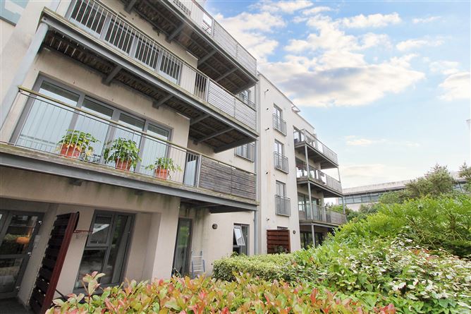 6 Marina View, Clarence Street, Dun Laoghaire, County Dublin
