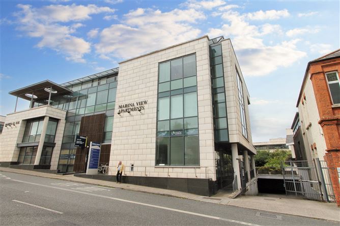 6 Marina View, Clarence Street