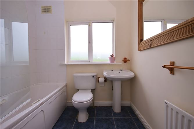 27 Ellensborough Grange, Tallaght, Dublin 24