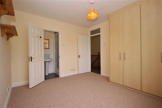 27 Ellensborough Grange, Tallaght, Dublin 24