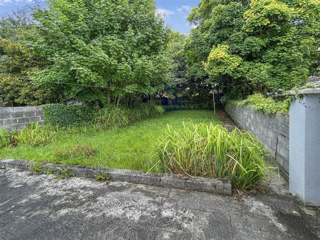 3 Whitestrand Road, Galway 3 Whitestrand Road, Galway