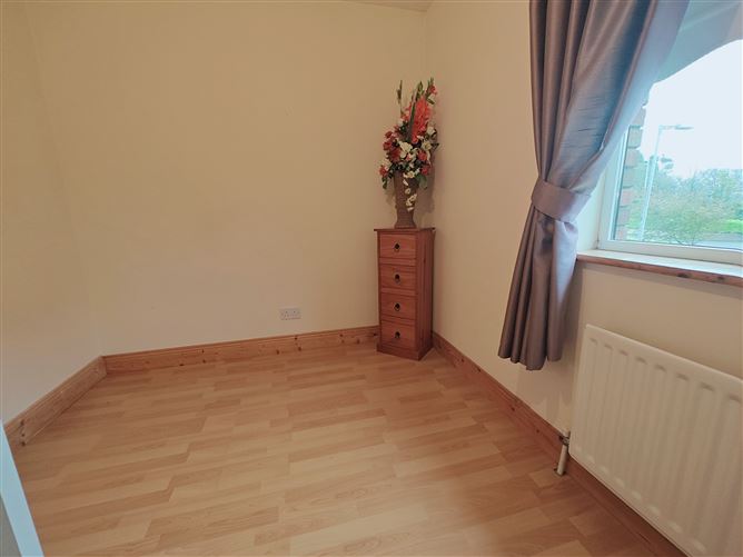 70 Oakhill, Youghal, Cork