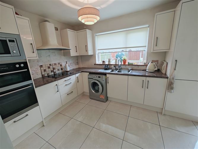 70 Oakhill, Youghal, Cork