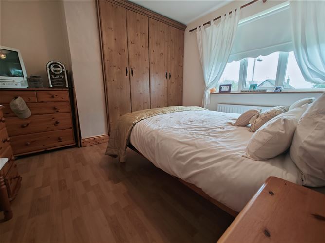 70 Oakhill, Youghal, Cork