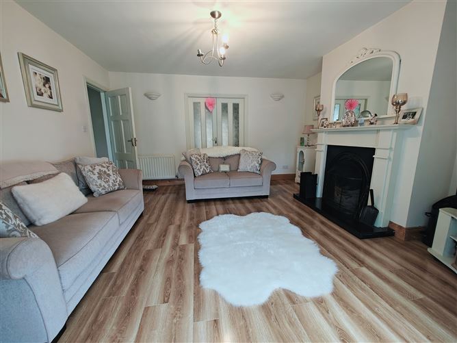 70 Oakhill, Youghal, Cork