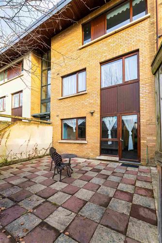 46 Castlegate Crescent, Adamstown, Co. Dublin
