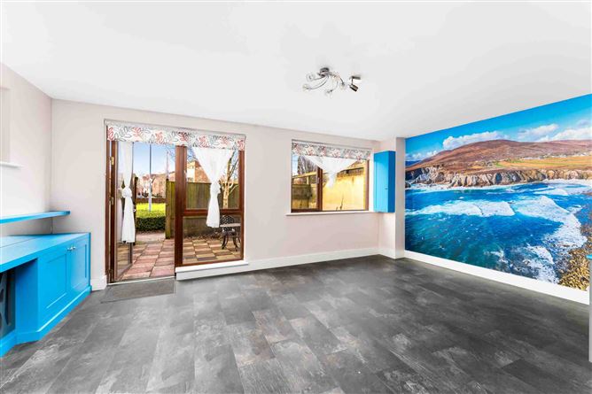46 Castlegate Crescent, Adamstown, Co. Dublin