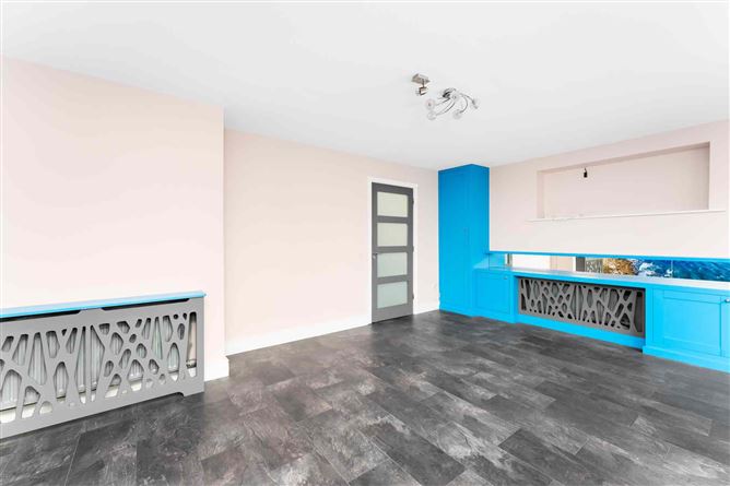 46 Castlegate Crescent, Adamstown, Co. Dublin