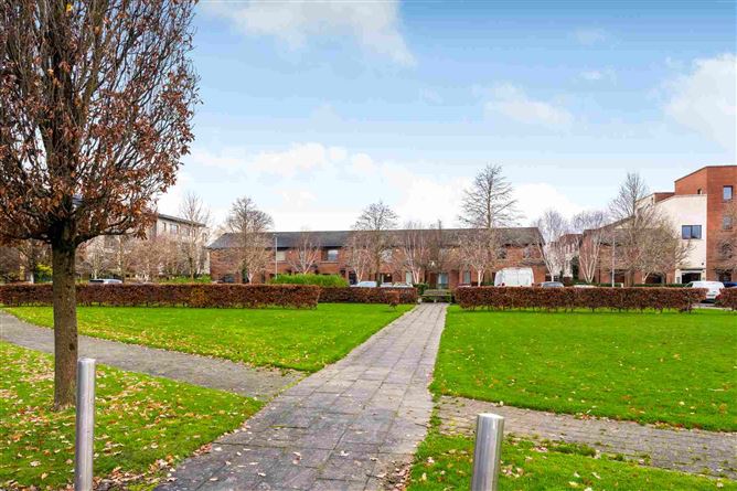 46 Castlegate Crescent, Adamstown, Co. Dublin