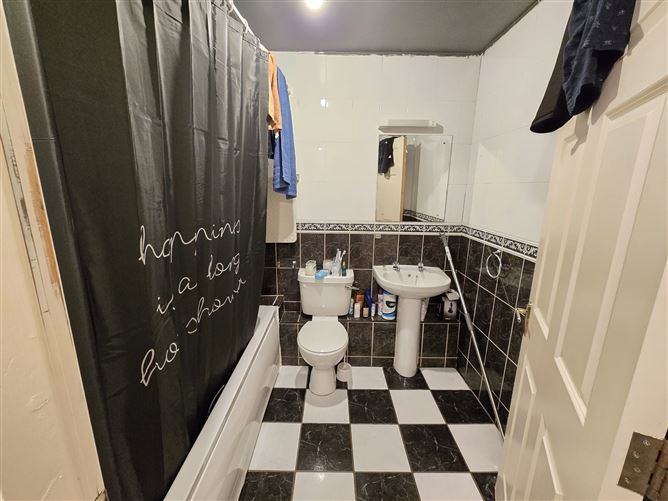 Apartment 6, Rossgrove Court, Hennessy's Road, Waterford, Co. Waterford