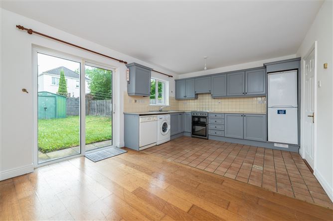 https://photos-a.propertyimages.ie/media/0/6/6/5005660/a924ddd0-cd0b-409b-b293-ac28447c7437_l.jpg